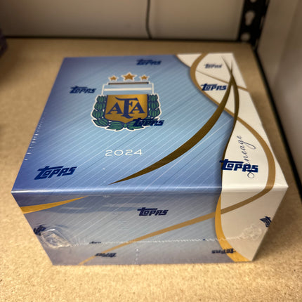Soccer #750 - Random Player 2024 Argentina Lineage Box!